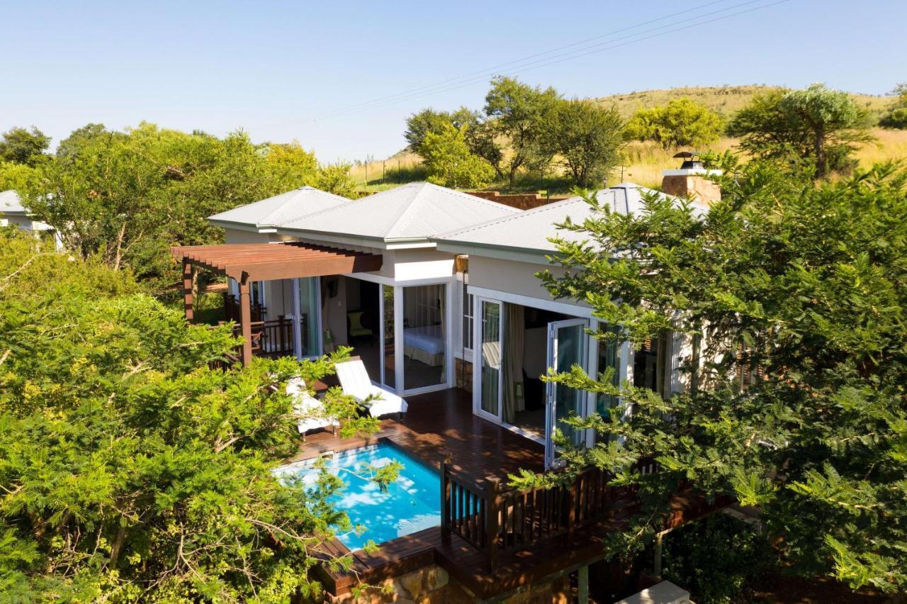 Mount Grace Hotel & Spa Magaliesburg Kültér fotó A private villa at the resort