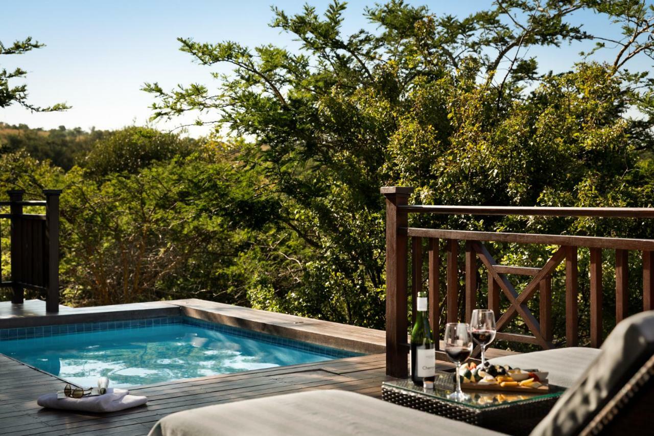 Mount Grace Hotel & Spa Magaliesburg Kültér fotó The private pool of a villa at the resort